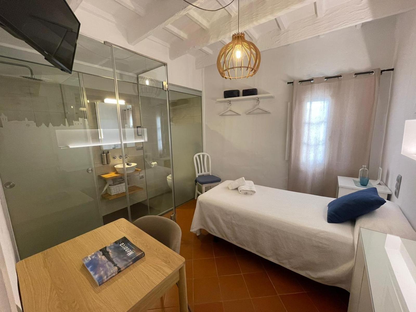 Single Room,1600264452:JPEG