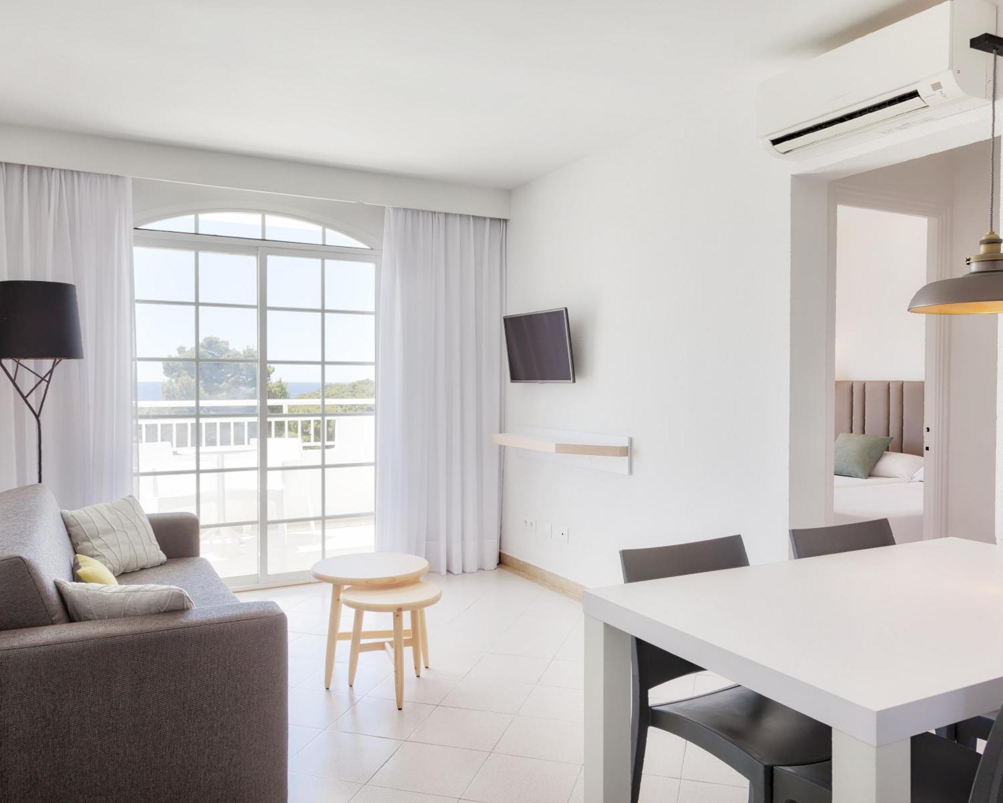 Appartement 2 Chambres - Vue sur Piscine (5 Adultes)