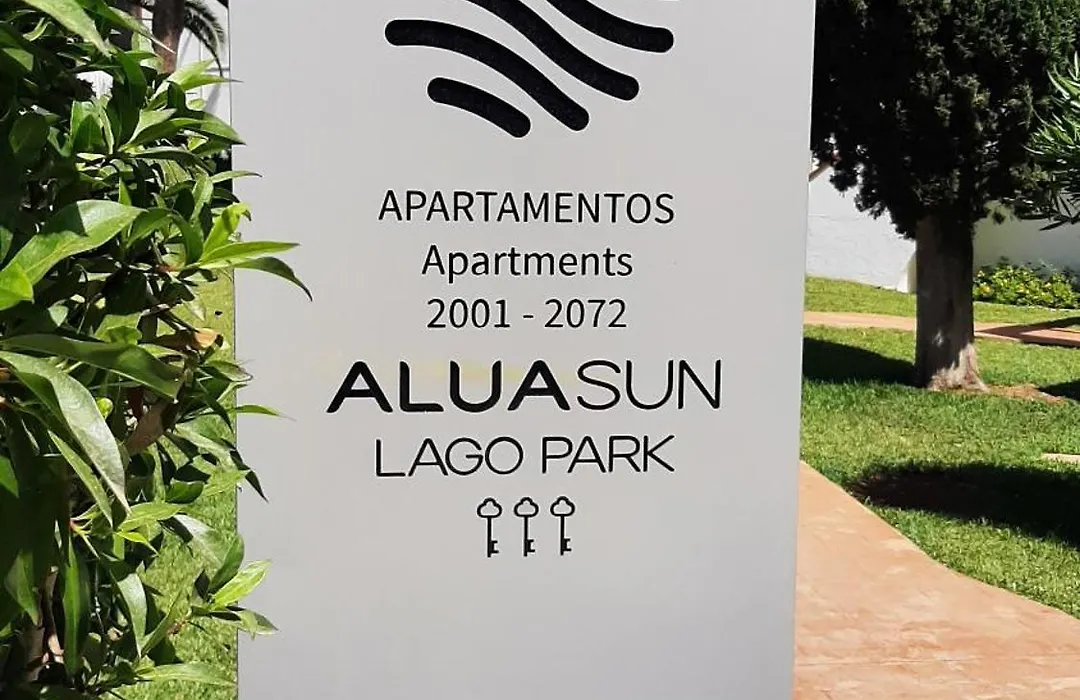 Aparthotel FLORA PARK&AQUAROCK-1