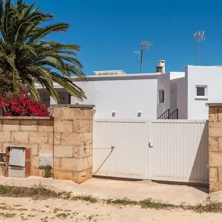 5 Soles 3 Bedroom Apartment, Santandria-2