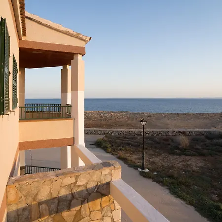 Apartamentos Moon Dreams Cabo de Baños-2