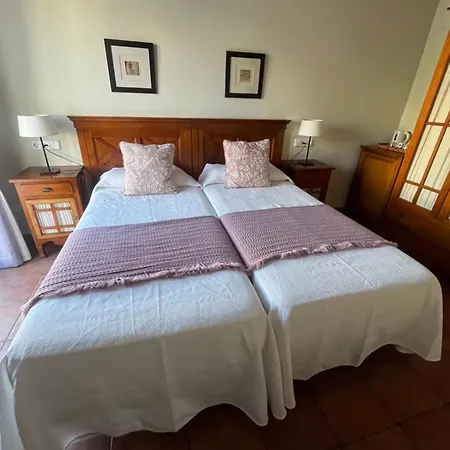 Hotel Es Mercadal-2