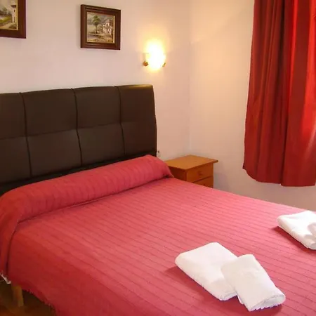 Casa Este - Semi-Detached 2 Bedroom Villa - Great For Smaller Groups-2