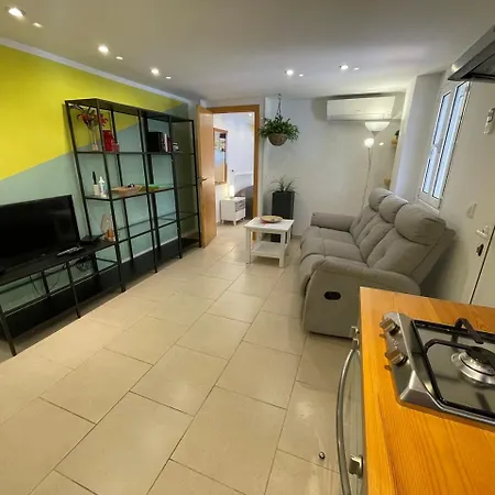 Wunderschoenes Kleines Apartment Fuer 2 Personen Mit Idylischen Blick Ins Gruene-3