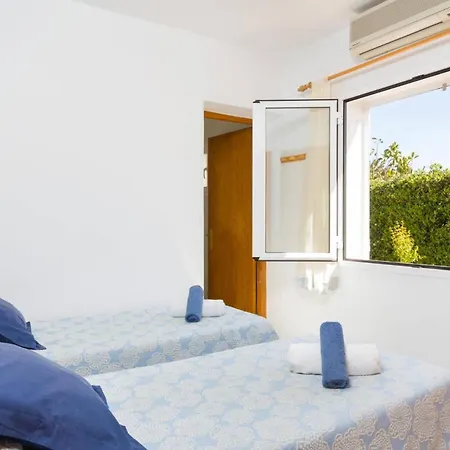 Villa Mencia by Villa Plus-2