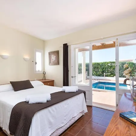 Villa Las Rosas by Villa Plus-3