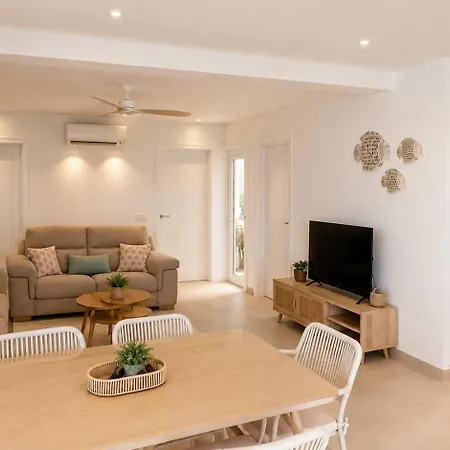 Hermosa casa con piscina cerca de la playa de Punta Prima-3