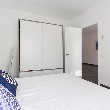 Apartamentos Gama-2