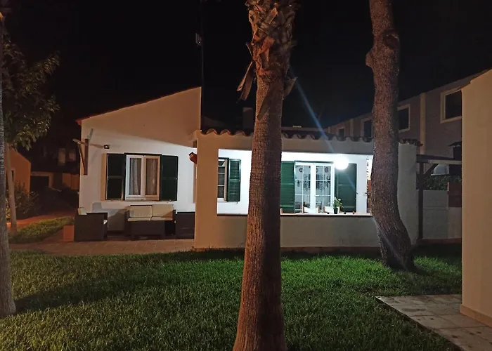 Chalet Cerca de la Playa Cala'N Bosch  admite animales