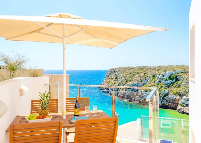 Seafront Villa Bellavista With Heated Pool By Dadovillas Cala En Porter  admite animales