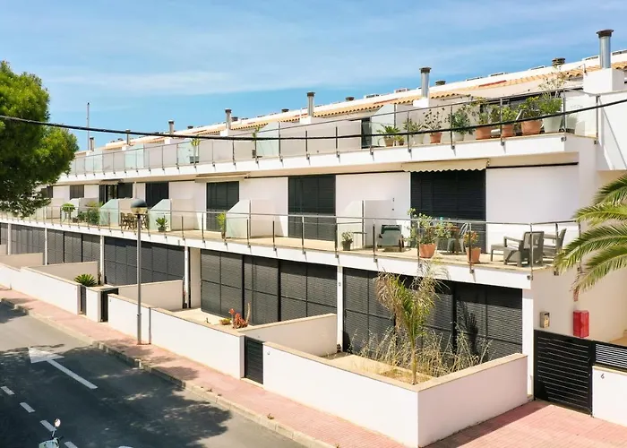 Villa Atico Playa Santandria Con Piscina Y Wifi à Ciutadella  acceptant les animaux