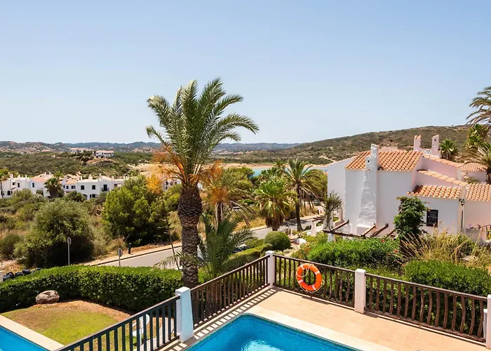 Villas Playas de Fornells admite animales