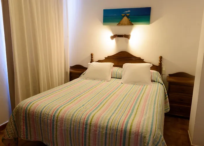 Hostal La Isla Maó 