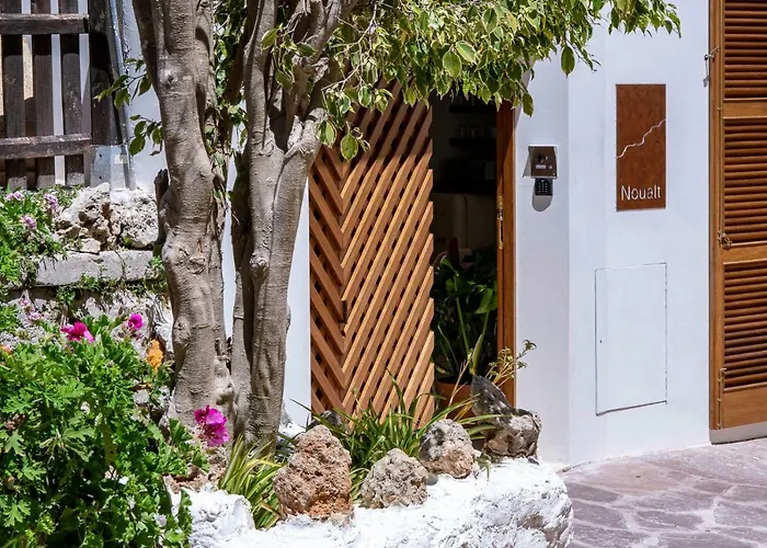 Hotel Noualt Ferreries 
