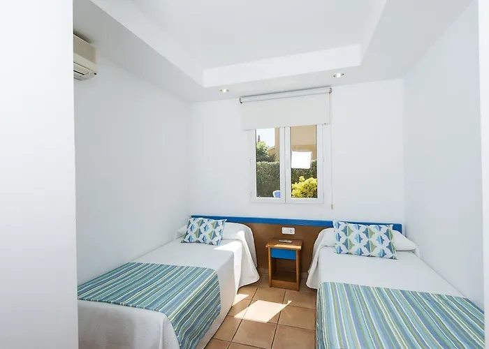 Boutique Villas Amarillas Cala Santandria 